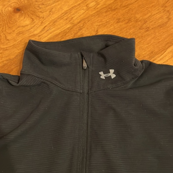 Under Armour pullover shirt - Picture 6 of 8